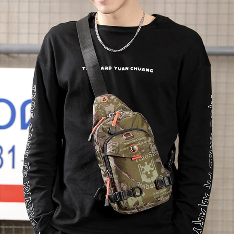 Bolsa Transversal Masculina, Bolsa Tiracolo Masculina, Bolsa Crossbody Masculina, Bolsa de Ombro Masculina, Bolsa Lateral Masculina, Bolsa Transversal para Homem, Bolsa Masculina Estilo Carteiro, Bolsa Tiracolo para Homem, Bolsa Transversal de Couro Masculina, Bolsa Pequena Masculina Transversal