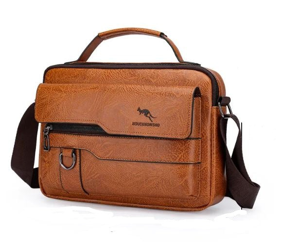 Bolsa Transversal Masculina, Bolsa Tiracolo Masculina, Bolsa Crossbody Masculina, Bolsa de Ombro Masculina, Bolsa Lateral Masculina, Bolsa Transversal para Homem, Bolsa Masculina Estilo Carteiro, Bolsa Tiracolo para Homem, Bolsa Transversal de Couro Masculina, Bolsa Pequena Masculina Transversal